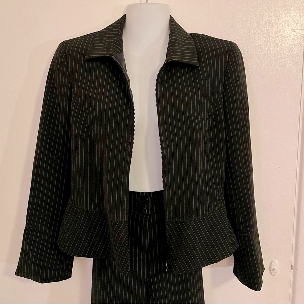 Armani Collezioni Vintage Pinstriped Black Pants Suit sz 4